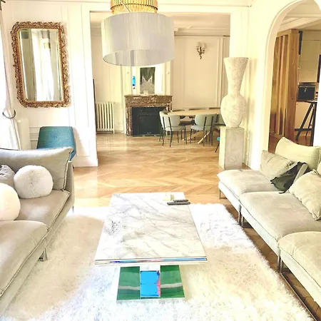 Apartment Devant La Tour Eiffel Et Seine *